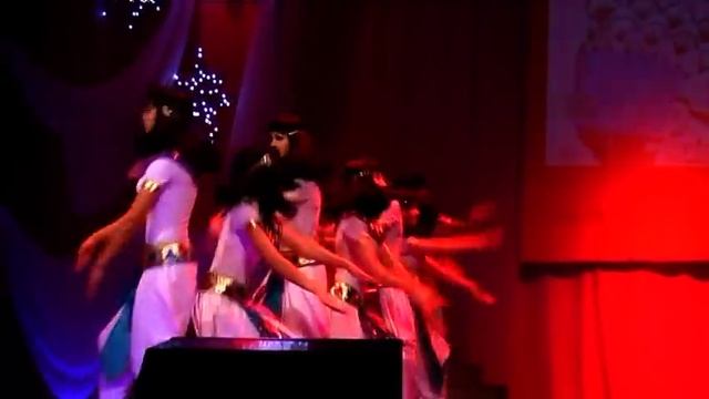 Танцевальный коллектив "Парадокс" - Египетский танец смотреть онлайн