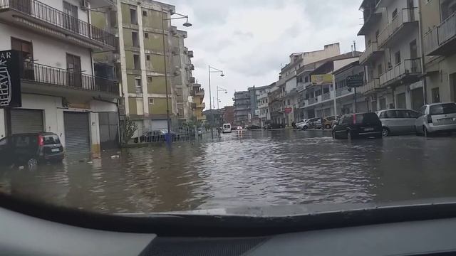 Gioia Tauro Nazionale 118 allagata смотреть онлайн