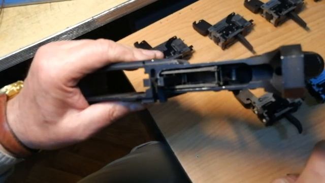 Установка Ударно-спускового механизма в винтовку AR-15. Особенности конструкции. смотреть онлайн