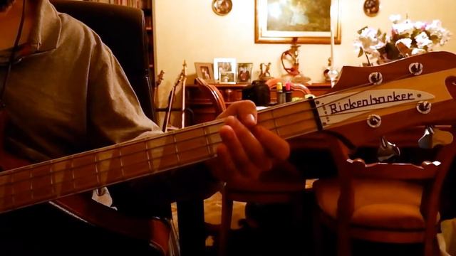R.E.M. - Orange Crush (bass cover) смотреть онлайн