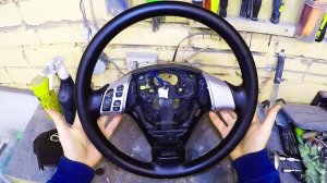 Покраска кожаного руля, исправляю косяки умельцев