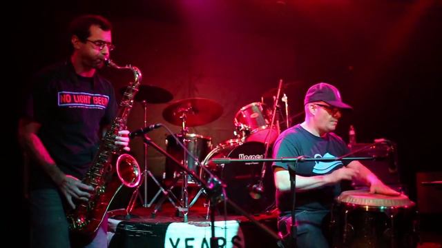 The Mukang Fields - Axis of Drone - Live @ HRC смотреть онлайн