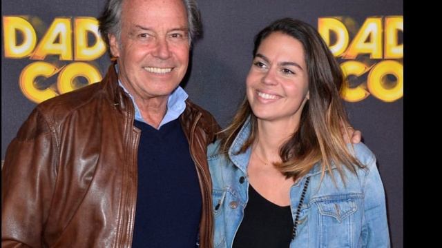 Michel Leeb, grand-père comblé : Tendre photos avec sa petite-fille "d'amour", source de "bonheur" смотреть онлайн