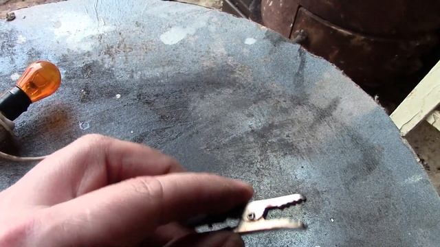 Как сделать контрольку из автомобильной лампочки смотреть онлайн