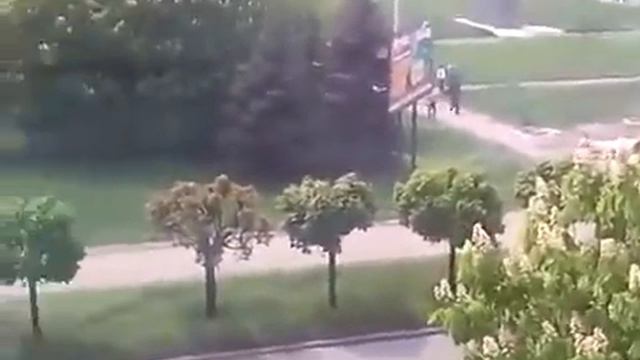 Краматорск 03 05 2014 Сейчас Передвижение военной техники по городу 3 05 14 смотреть онлайн