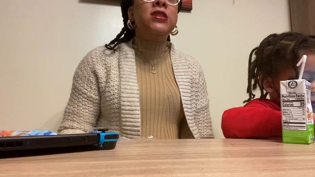 Vlogmas Day 30: Unboxing My FujiFilm Instax Mini 11 Instant Camera Holiday Bundle