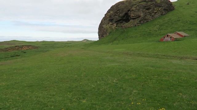 DYRHÓLAEY, ICELAND ('Round the World Episode 7) смотреть онлайн