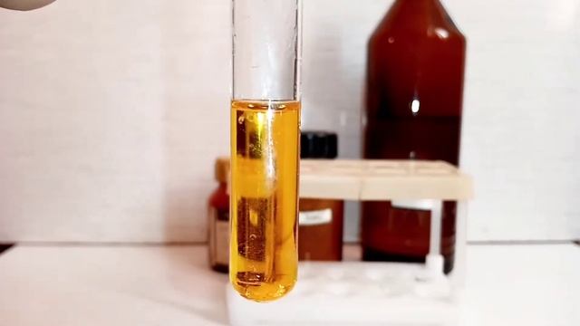 Реакция СУЛЬФАТА ЖЕЛЕЗА, ДИХРОМАТА АММОНИЯ и СЕРНОЙ КИСЛОТЫ. Опыты по химии. смотреть онлайн