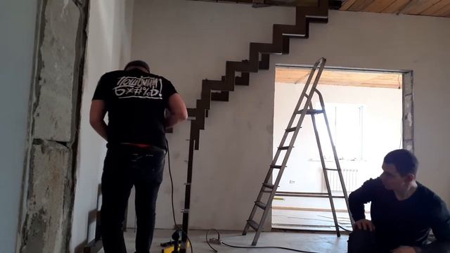 монтаж металлической лестницы смотреть онлайн