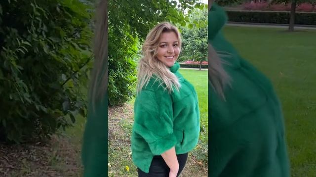 Норковый свитер, цвет зеленый, воротник стойка, рукав 3/4 смотреть онлайн