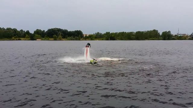 Реактивная тяга на воде смотреть онлайн