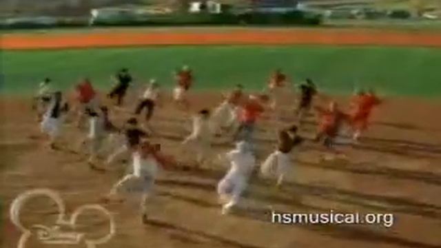 Lucas Grabeel - Trash Talkin смотреть онлайн