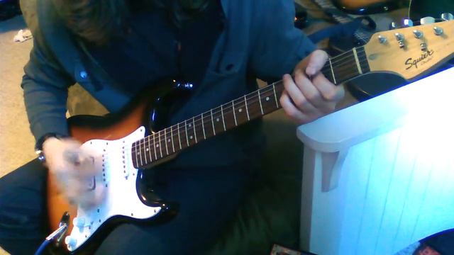 Jammin on the Fender Squier Bullet Strat смотреть онлайн