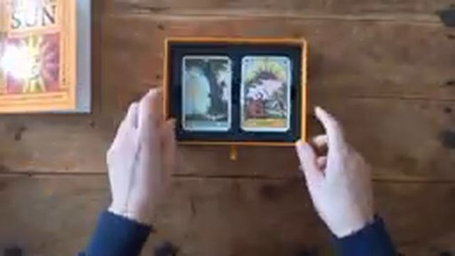 Oracle of the Radiant Sun by Caroline Smith & John Astrop First look flip through. смотреть онлайн