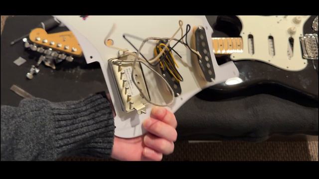 I’ve Never Seen This Before! (Fender Player Stratocaster Ultimate Upgrade) смотреть онлайн