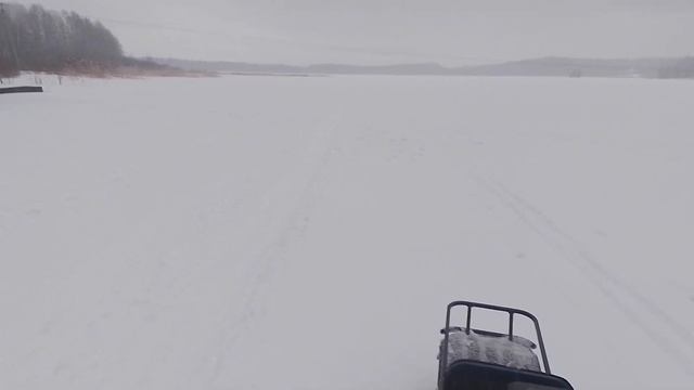 Поездка на мотобуксировщики по озеру Красный холм. смотреть онлайн
