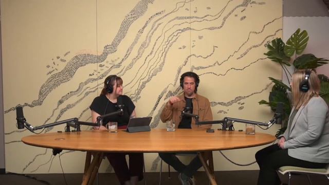 NOV Live | Careers in Business and Data Intelligence with Caroline Dougherty смотреть онлайн