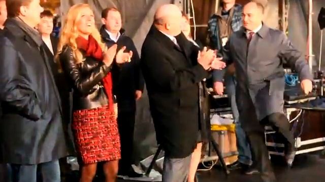 Танцы на День города.avi смотреть онлайн