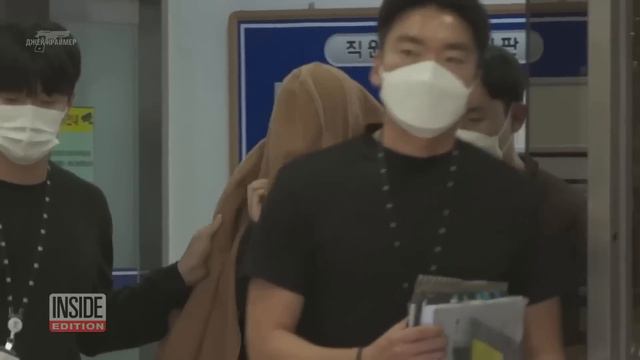 Жуть семья купила брошенные на складе чемоданы. И вот ЧТО было внутри... смотреть онлайн