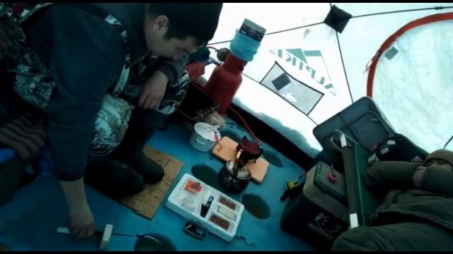 Рыбалка на Балхаше, п. Улькен, район базы "Волна", 20 янв 2018 г. смотреть онлайн