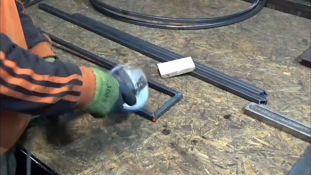 ТАКОЕ ДЕЛАЕШЬ РАЗ В ЖИЗНИ!!! Профильная труба + дерево! смотреть онлайн