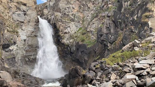 Водопад Куркуре. Долина реки Чулышман. Горный Алтай смотреть онлайн