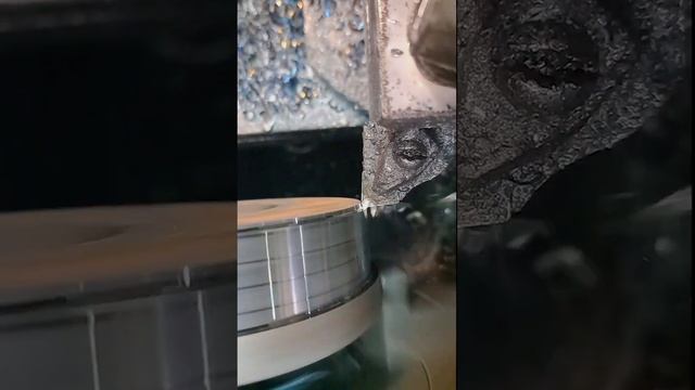 Рабочий день токаря за 20 секунд смотреть онлайн