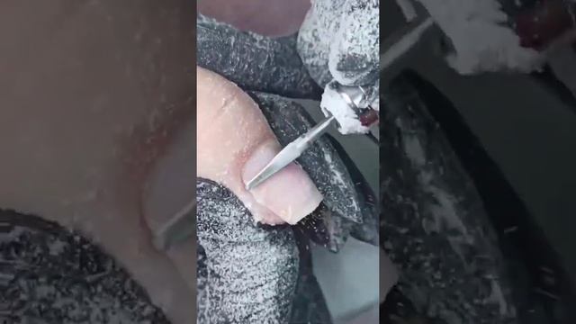 Как правильно снять отслойку чтобы не повредить ноготь? Всё очень про? смотреть онлайн
