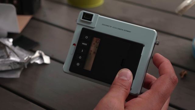 Leica Sofort Instant Camera Unboxing - Cheapest Leica Camera смотреть онлайн