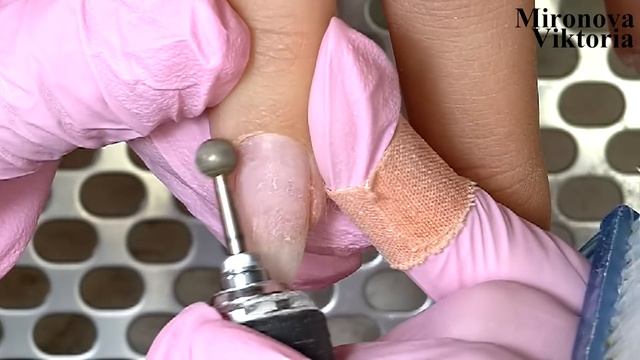 Нежный дизайн ногтей/ Аппаратный маникюр / Сердечки на ногтях смотреть онлайн