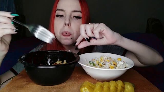 Макароны с говядиной и крабовый салат мукбанг/теле 2,форт боярд и тд/mukbang смотреть онлайн