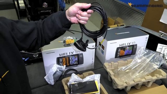 HUMMINBIRD™ Helix 12 Unboxing