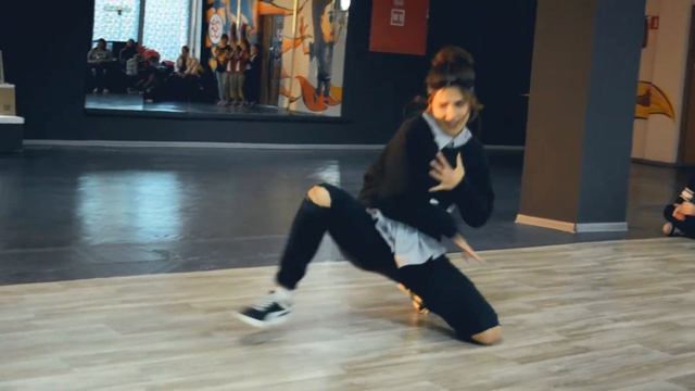 MAYA_(indicative improvisation) открытие школы танца SKY MOVE 2017 смотреть онлайн