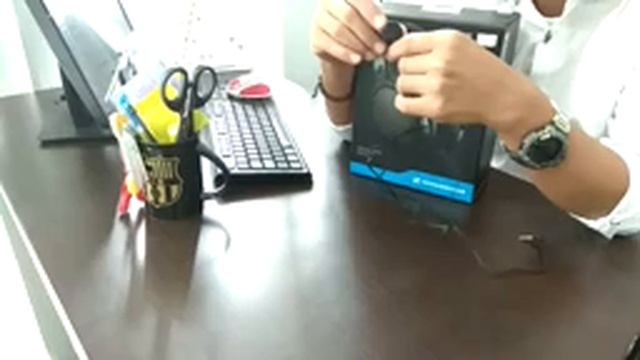 Unboxing Sennheiser HD 4.40 BT Wireless смотреть онлайн
