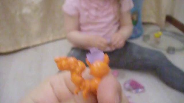 распаковка большого яйца с сюрпризом"Королевские животные"*unboxing big eggs with a surprise смотреть онлайн