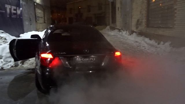 Легкая переделка выхлопной системы на Mercedes CL500 W216 смотреть онлайн