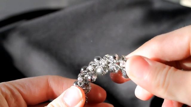 Бусы колье из гематита со стразами. Красивая ручная работа смотреть онлайн