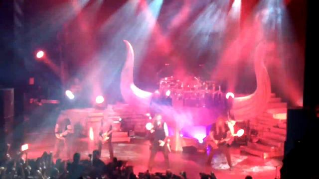 Amon Amarth (Overture) The Pursuit of Vikings, Live at Le Casino de Paris (7/11/2016) смотреть онлайн