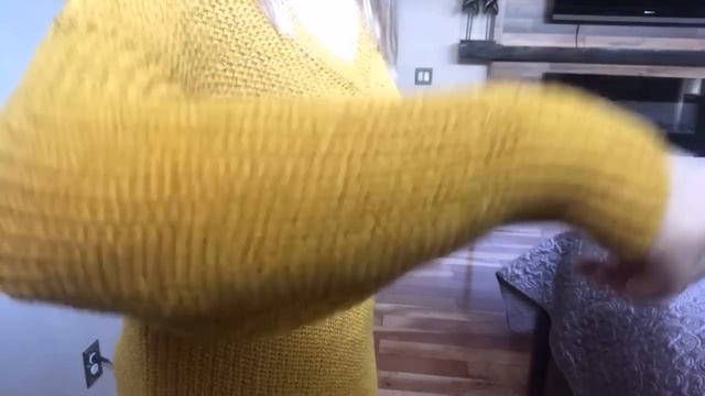 Яркие свитера для женщин постарше смотреть онлайн