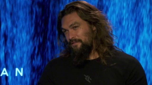 THE TOP 5 CELEBRITIES WITH PATCHY BEARDS смотреть онлайн