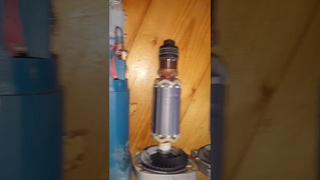 Makita 9565 vs Makita 9565cvr смотреть онлайн