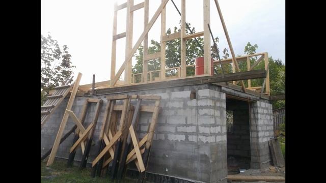 Гараж с вторым жилым этажом .Стройка смотреть онлайн