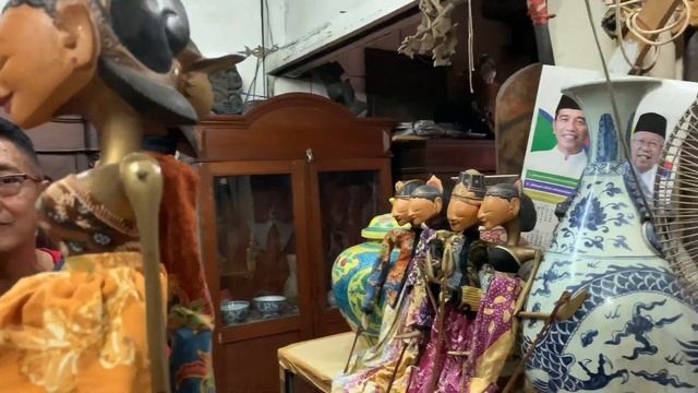 Улица Сурабайя. Джакарта. Индонезия | JL. Surabaya. Jakarta. Indonesia. Flee Market