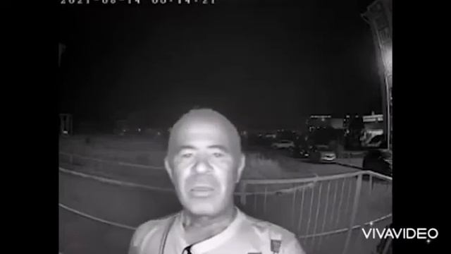 мужчина не хочет отпускать квартиру смотреть онлайн