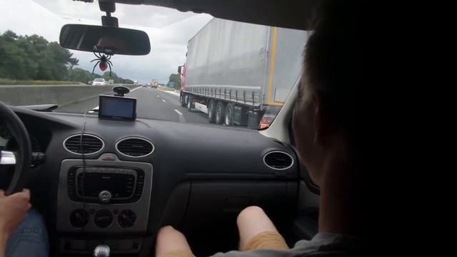 Случайное путешествие по Нидерландам смотреть онлайн