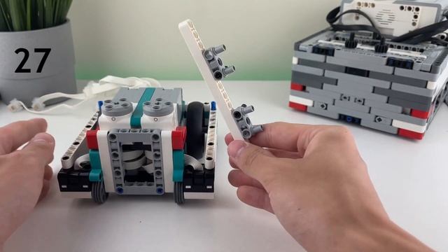 FLL Spike Prime Box Robot: Step-By-Step Build Tutorial смотреть онлайн