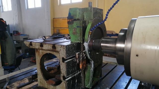 Фрезеровка установочного паза на станине тисков. смотреть онлайн