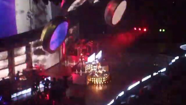 Rihanna  -  S&M [Ericsson Globe 01.11.11]