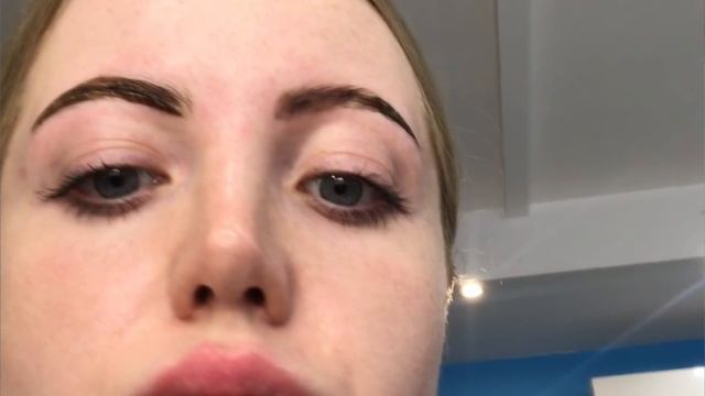 В САЛОНЕ С НИЗКИМ РЕЙТИНГОМ ИСПОРТИЛИ БРОВИ смотреть онлайн