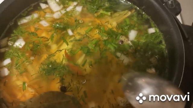 РАССОЛЬНИК с перловкой в золотистом бульоне в МУЛЬТИВАРКЕ СКОРОВАРКЕ ? смотреть онлайн